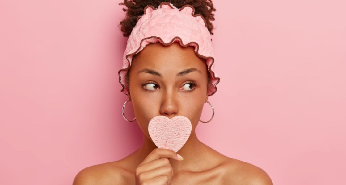 How to properly remove makeup for a clear and clean complexion?